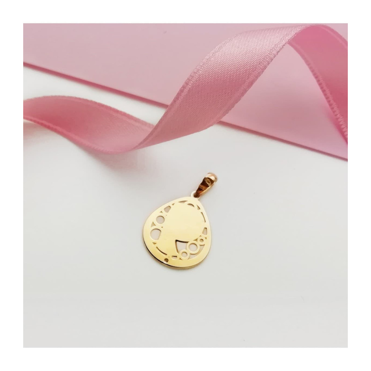 Medalla Niña Oro 18 ktes Virgen Nácar Tam 18 mm - 000150938