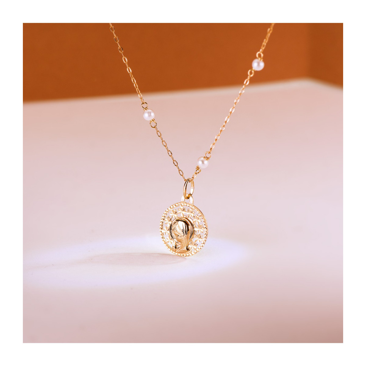 Medalla Niña Oro 18 ktes Comunión Virgen Tam 16 mm - 000150537